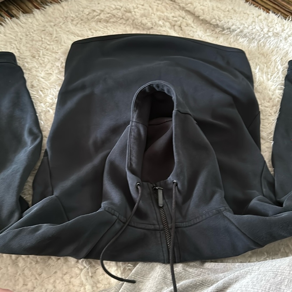 Nike tech fleece men’s black zip up sweatshirt